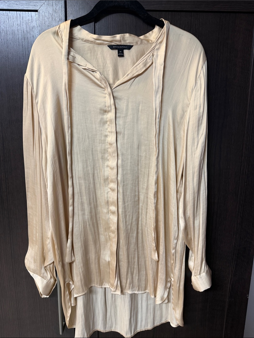 Banana Republic Light Cream Tie-Neck Long Sleeve Tunic